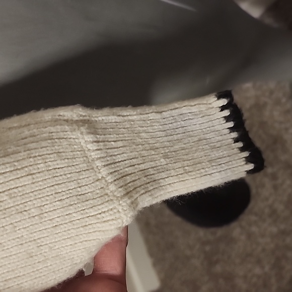 BCBGMaxazria Women's Popcorn Stitch Turtleneck Sweater - Picture 5 of 7